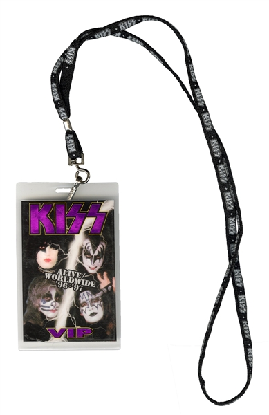 KISS Alive Worldwide Reunion Tour 1996-1997 Laminate VIP Purple Logo Backstage Pass with Kiss Logo Special VIP Entourage Lanyard