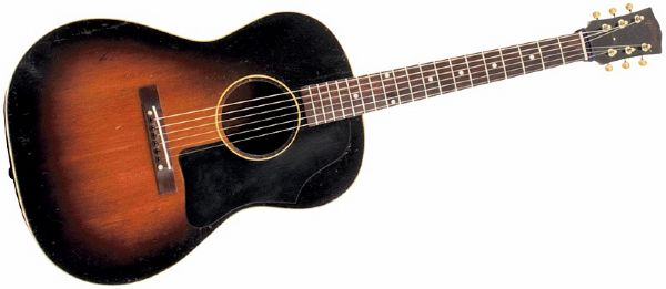 Elvis Presley’s Personally Used Gibson Guitar Also Used In “It Happened At The World’s Fair” 