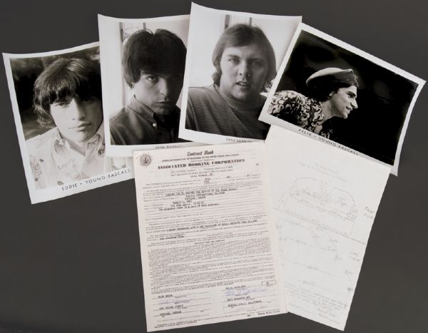 The Young Rascals Felix Cavaliere Signed Performance Contract With Photographs
