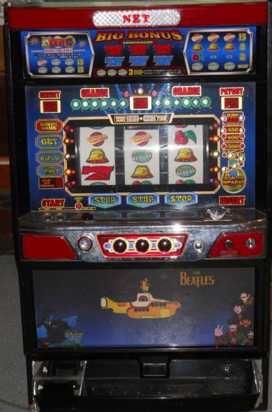 The Beatles Original "Yellow Submarine" Vintage Working Slot Machine