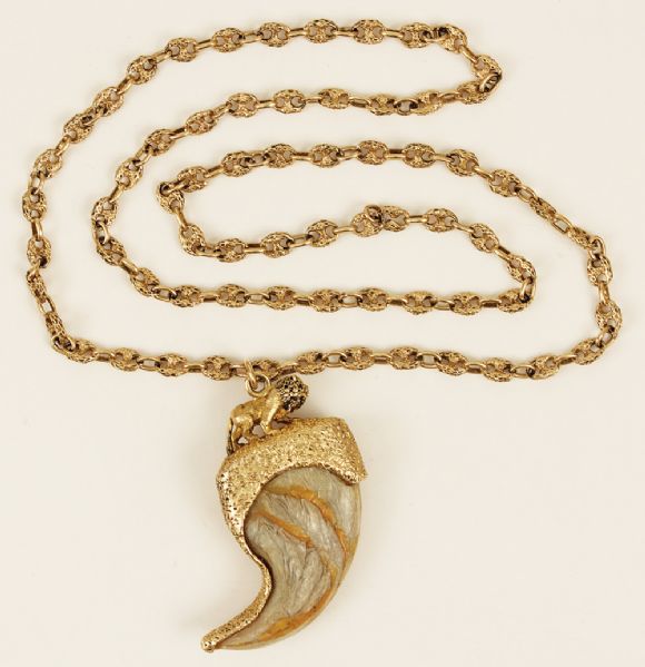 Lion on sale claw necklace