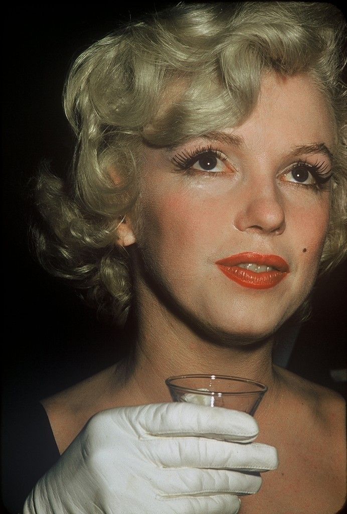 Lot Detail Marilyn Monroe Some Like It Hot Candid Unpublished Negatives