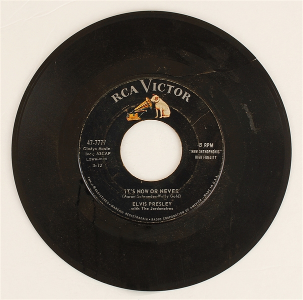 Elvis Presley "Its Now or Never"/"A Mess of Blues" Rare Original 45 Record With Piano Intro