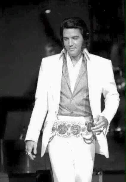 Lot Detail - Elvis Presley 1972 Las Vegas Hilton Stage Worn Bill Below