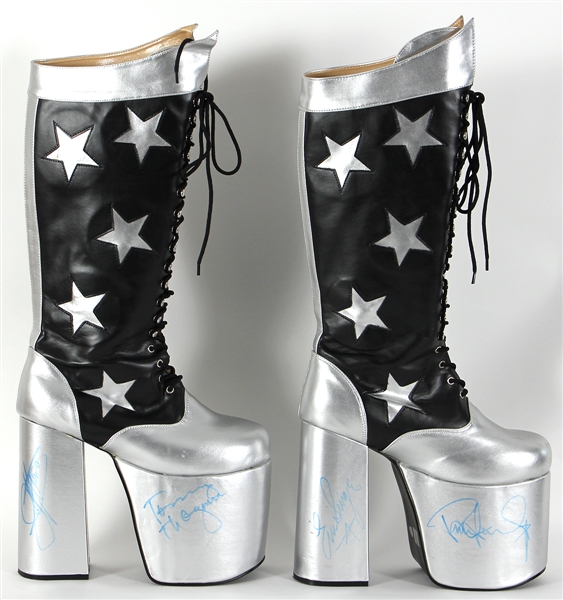KISS Gene Simmons, Tommy Thayer, Eric Singer and Paul Stanley Signed Boots