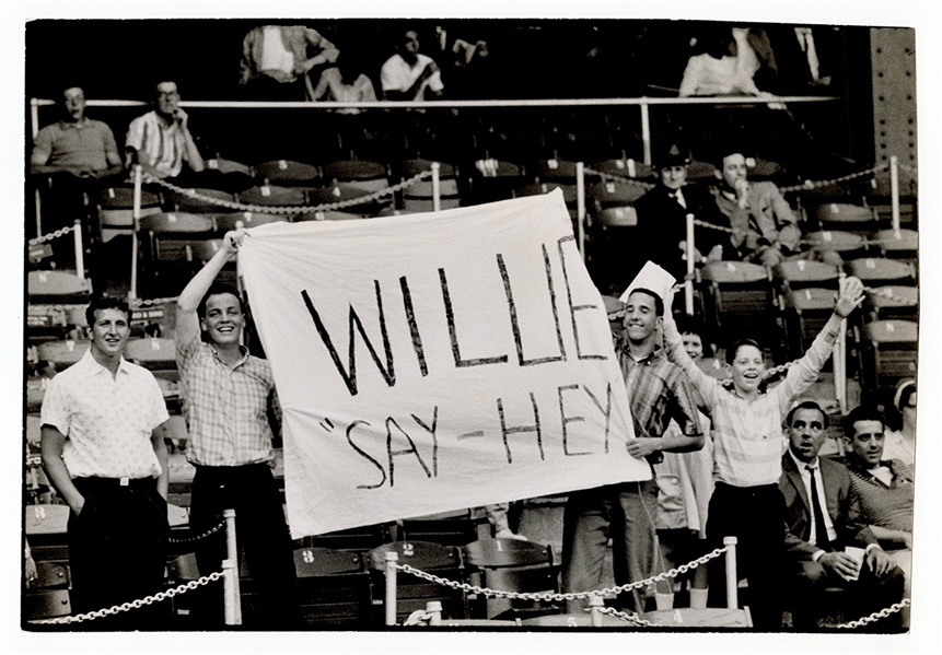 Willie Mays Original 13.5 x 8.75 Photograph