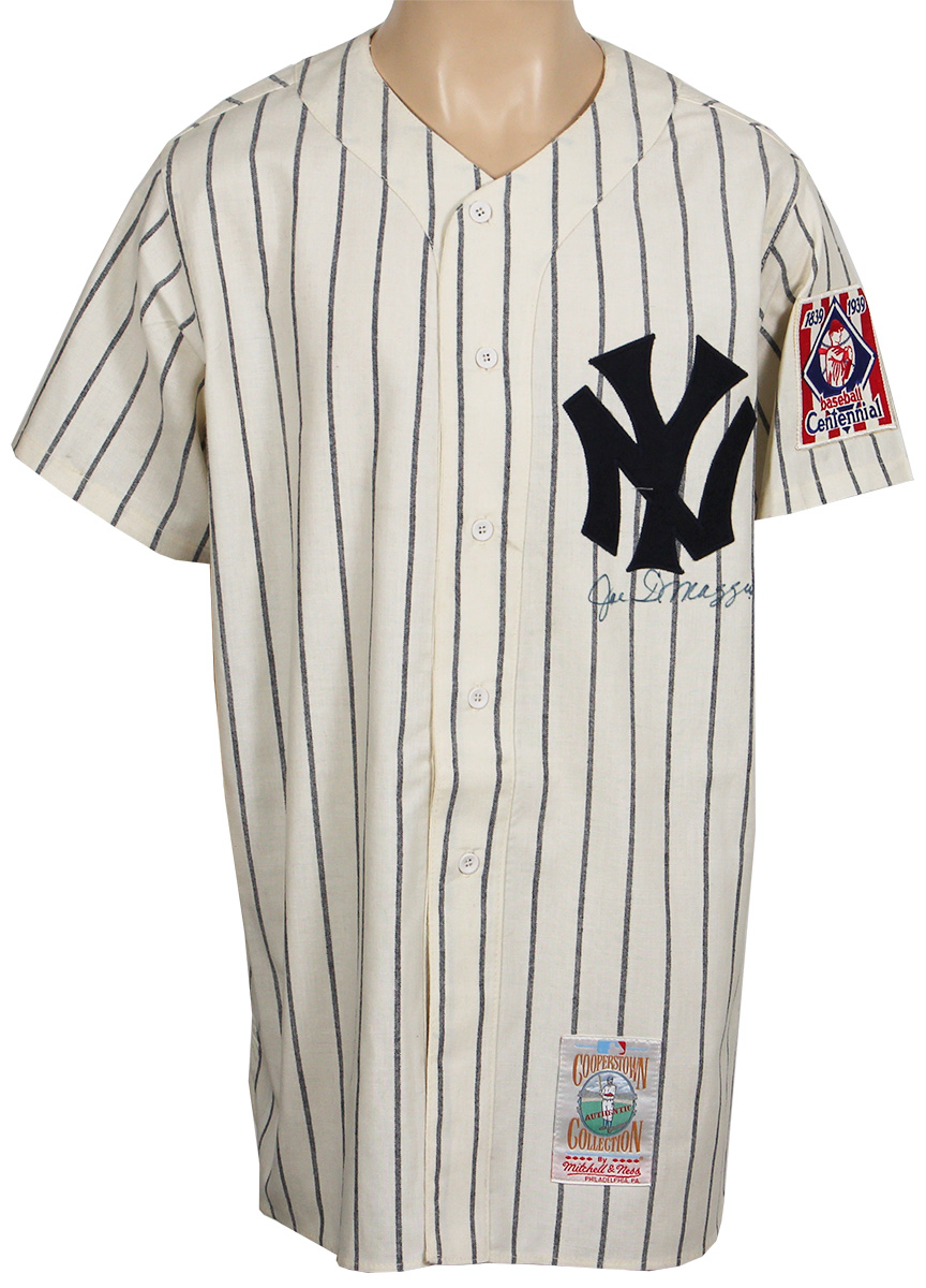 joe dimaggio signed jersey