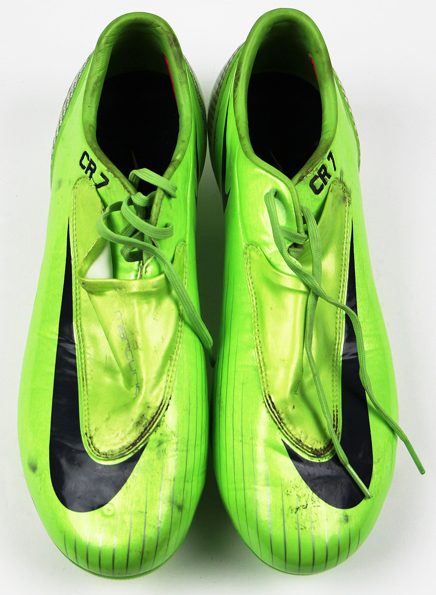 old ronaldo cleats