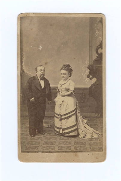 Circa 1881 CDV General & Mrs. Tom Thumb (Charles & Lavinia Stratton) Circus Performers