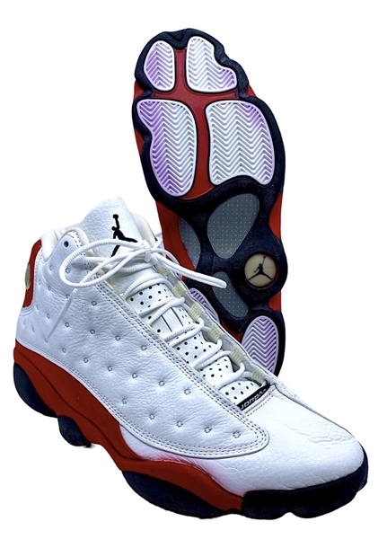 1997-98 Michael Jordan Chicago Bulls Game-Used Air Jordan XIII Shoes Championship Season