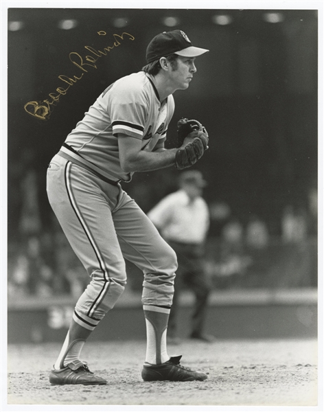 Brooks Robinson Signed Oversize Photograph