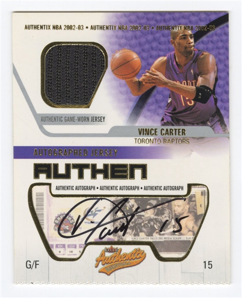 2002-03 Fleer #15 Vince Carter Authentix Patch-Autograph