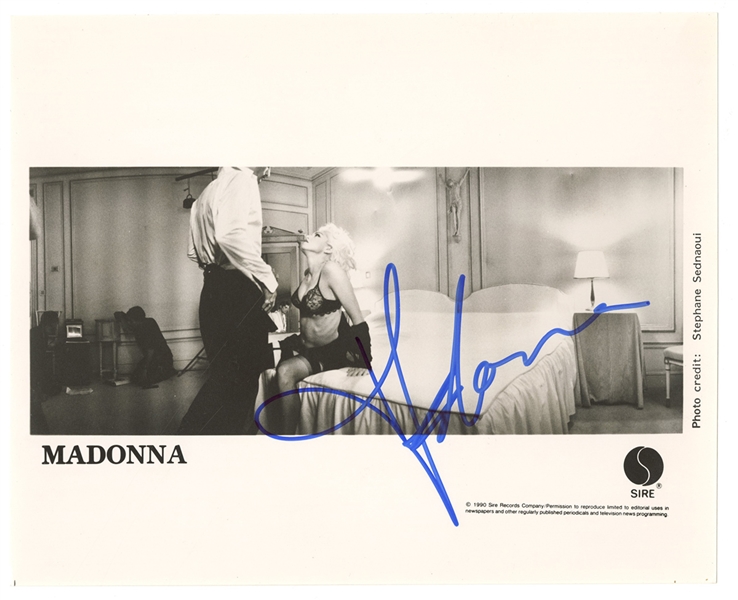 Madonna Signed Photograph (REAL)