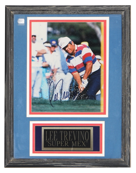 Lee Trevino Signed Photograph