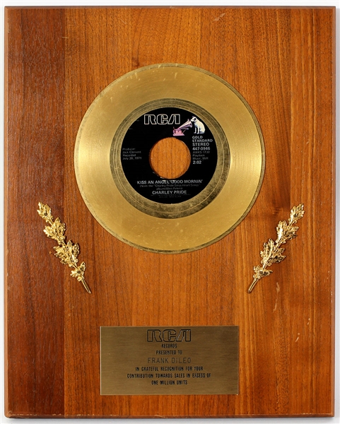 Charley Pride "Kiss an Angel Good Mornin" Original RCA Records In-House Gold Single Record Award Plaque Presented to Frank DiLeo