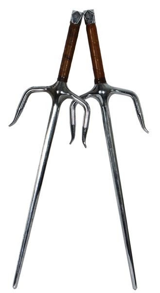 Bruce Lee Owned & Used Butterfly Swords