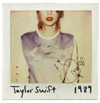 Taylor Swift Signed "1989" Album (JSA)