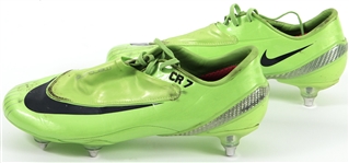 Cristiano Ronaldo Game Worn Green Manchester United Cleats