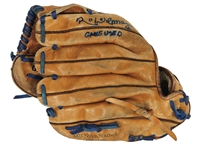 Roberto Alomar Game Used Fielders Glove