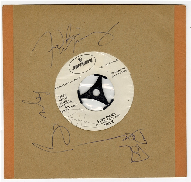 Queen Original Band Members Signed “Smile” 45 Record and Sleeve First Ever Queen -Related Record Only One Known Signed! (JSA & REAL)