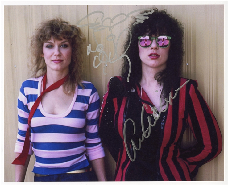 Heart Signed Photograph: Ann Wilson & Nancy Wilson