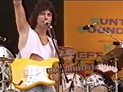 Jeff Beck 09/06/2003 Stage Played and Signed Yellow Fender Stratocaster Guitar (RGU & REAL)