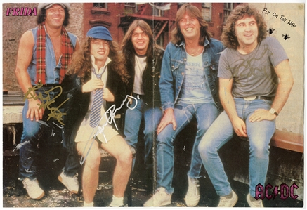 AC/DC Signed Pull-Out Magazine Poster (3) (REAL)