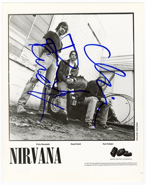 Nirvana Signed Original 8x10 Publicity Photograph (Beckett)