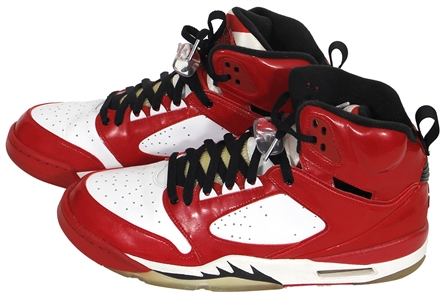 Michael Jordan Signed Custom Made Air Jordan Basketball Shoes Size 13 - Exclusively Made For Jordan For 2010 Flight School (UDA)