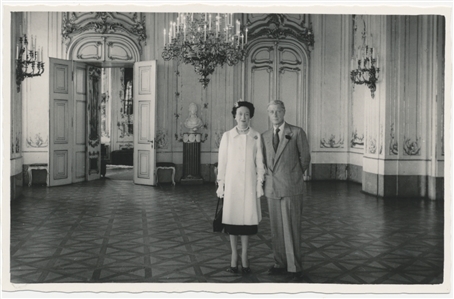 Edward VIII and Wallis Simpson’s Iconic Wedding 1937 Archive - Featuring Boxed Piece of Wedding Cake, Dried Pieces of Bridal Bouquet and Autographs