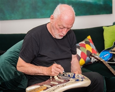 Fender Guitar Heroes Custom Stratocaster Played & Signed by Ringo Starr, Eric Clapton, David Gilmour, Bruce Springsteen, Slash & More - From Teenage Cancer Trust Charity & Used For “Heroes Going Home”