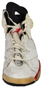 1991 Michael Jordan Game-Used & Signed Nike Air Jordan VI Sneaker (JSA)