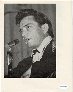 Johnny Cash Vintage Signed Photograph (Beckett & ACOA)
