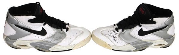 Scottie Pippen 11/09/1994 Game Worn & Signed Sneakers (JSA)