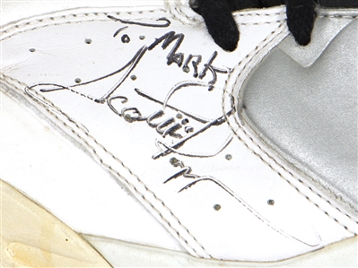 Scottie Pippen 11/09/1994 Game Worn & Signed Sneakers (JSA)