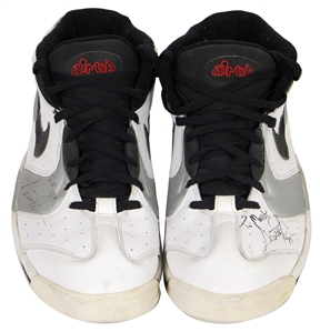 Scottie Pippen 11/09/1994 Game Worn & Signed Sneakers (JSA)